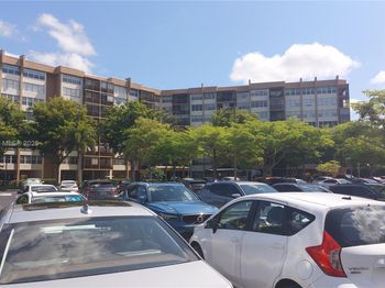 1400 Saint Charles Pl