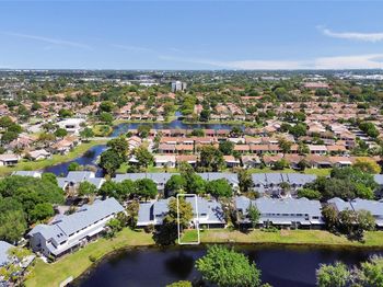 2062 E Discovery Cir E