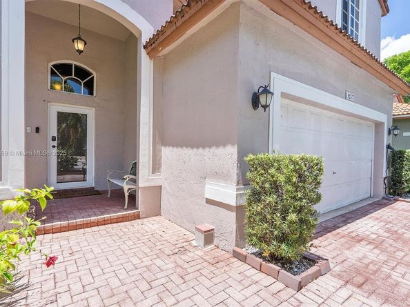 19257 NW 14th St, Pembroke Pines FL 33029