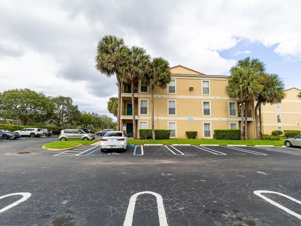 Undisclosed Address #A11981803, Coral Springs FL 33071