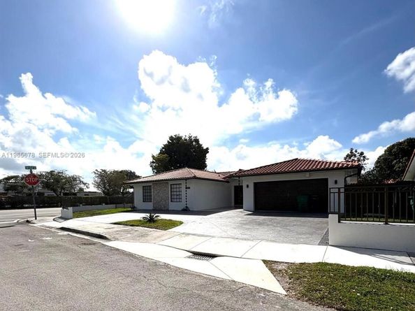 13202 SW 12th Ln, Miami FL 33184