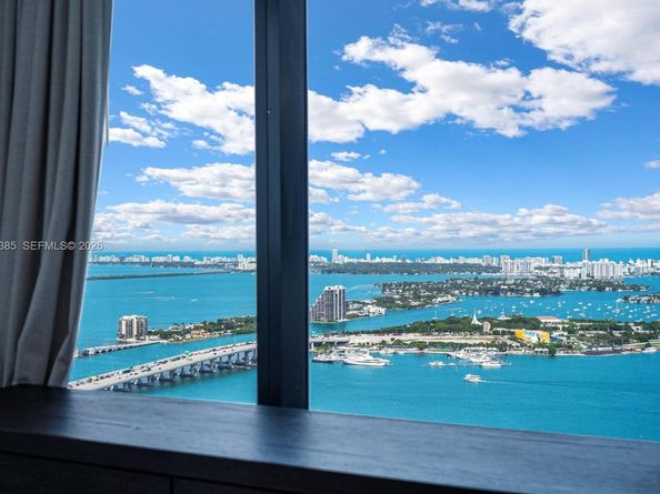 159 NE 6th St 5101, Miami FL 33132