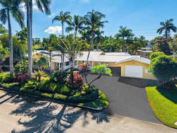 1030 Adams St, Hollywood FL 33019