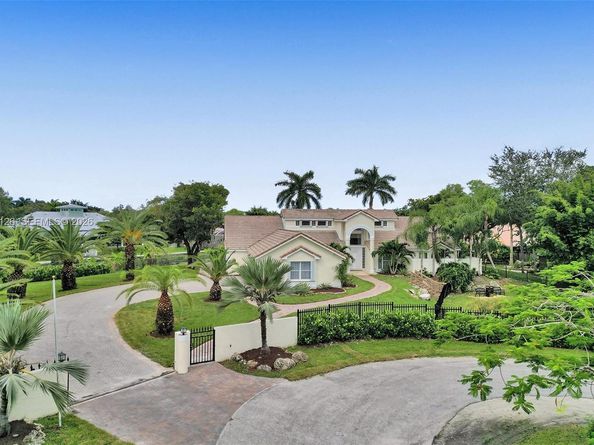 16301 SW 62nd St, Southwest Ranches FL 33331