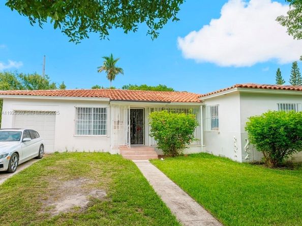 3321 SW 18th St, Miami FL 33145