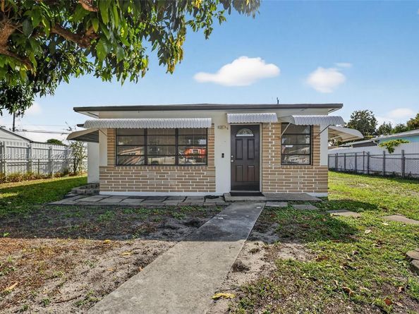 2440 NW 152nd Ter, Miami Gardens FL 33054