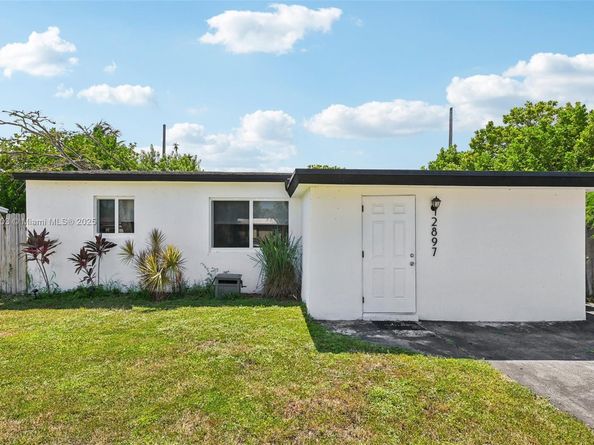 2897 NE 12th Ave, Pompano Beach FL 33064