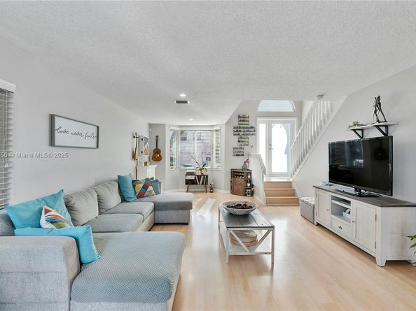 236 NW 118th Dr, Coral Springs FL 33071