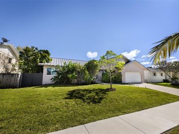 7970 SW 198th St