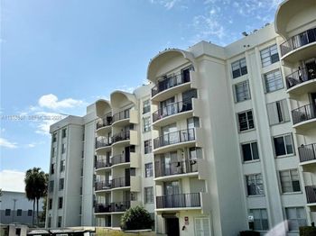 9310 Fontainebleau Blvd