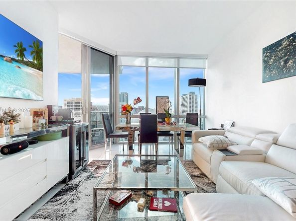851 NE 1st Ave 1508, Miami FL 33132