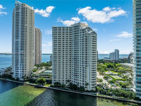 888 Brickell Key Dr 2610, Miami FL 33131