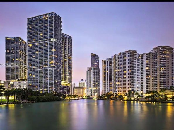 485 Brickell Ave 4711, Miami FL 33131