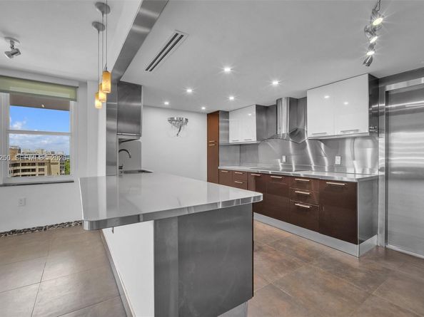 199 Ocean Lane Dr 1009, Key Biscayne FL 33149