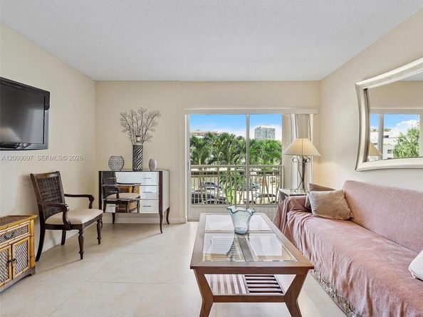 400 Kings Point Dr 229, Sunny Isles Beach FL 33160