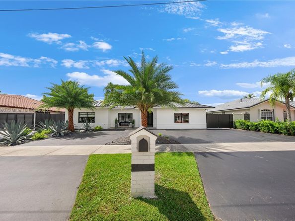 13470 SW 30th St, Miami FL 33175