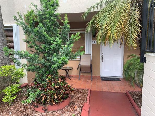 551 NW 82nd Ave 502, Miami FL 33126