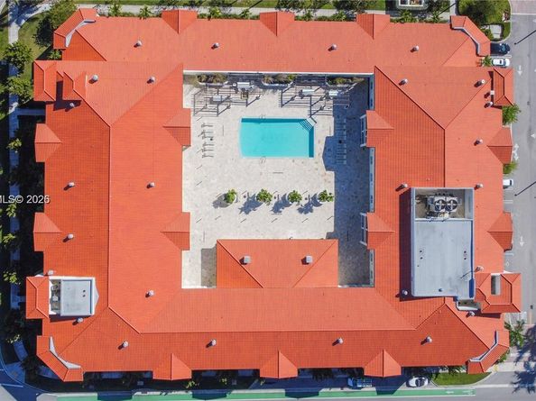 10950 NW 82nd St 319, Doral FL 33178