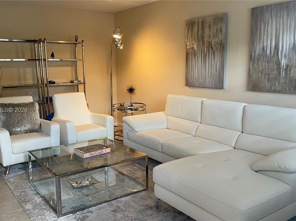 145 Newport J 145, Deerfield Beach FL 33442