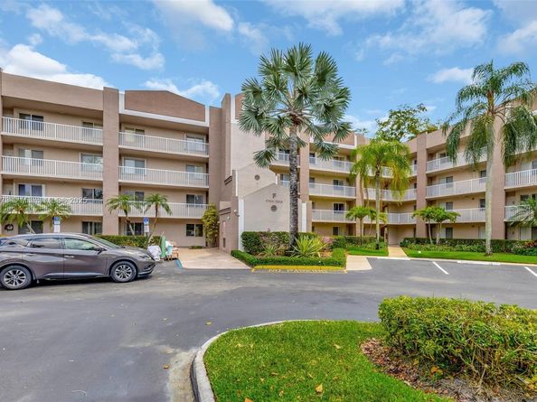 7711 Trent Dr 106, Tamarac FL 33321