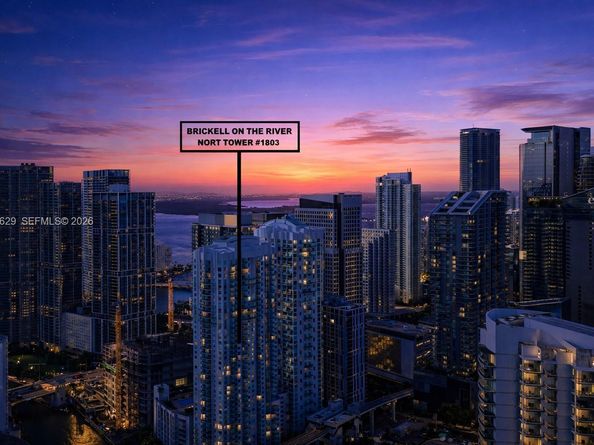 31 SE 5th St 1803, Miami FL 33131