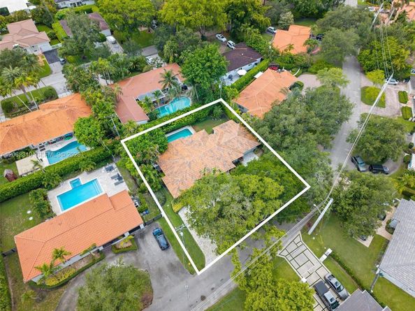 548 Vilabella Ave, Coral Gables FL 33146