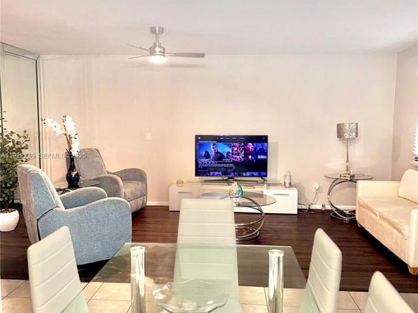 300 Layne Blvd 303, Hallandale Beach FL 33009