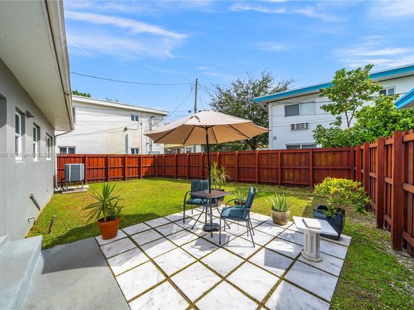 2010 Calais Dr, Miami Beach FL 33141