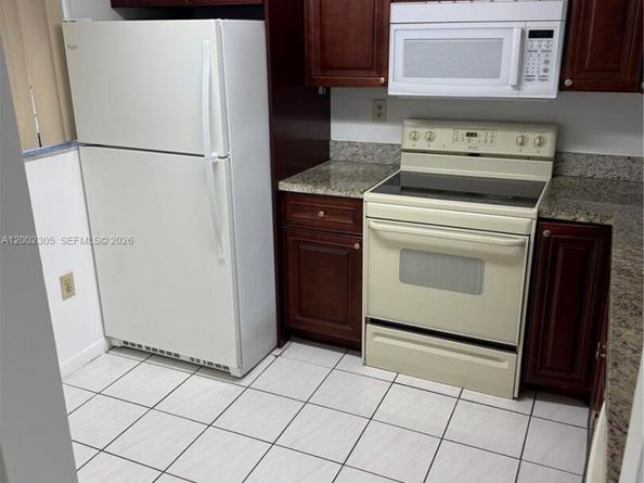 10975 SW 107th ST. 202, Kendall FL 33176