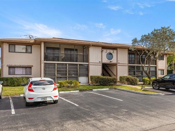 10709 W Clairmont Cir 111, Tamarac FL 33321