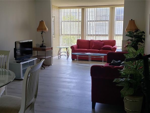 851 Three Islands Blvd 406, Hallandale Beach FL 33009