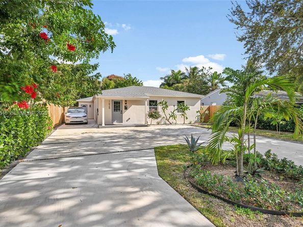 1628 NW 5th Ave, Fort Lauderdale FL 33311