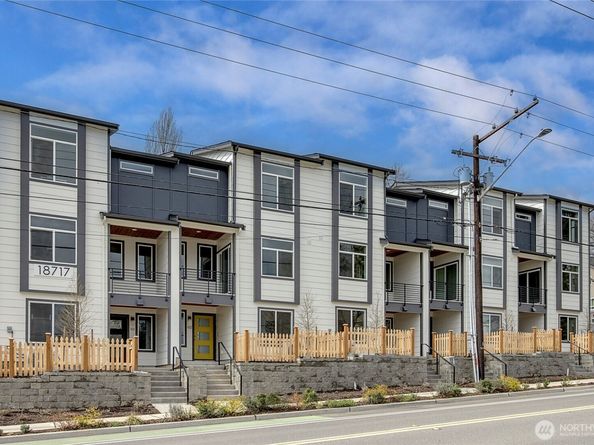 6726 NE 187th Street 104, Kenmore WA 98028