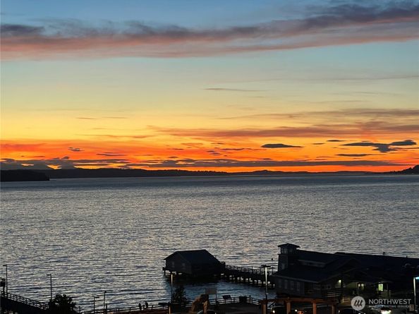 28313 Redondo Way S 304, Des Moines WA 98198