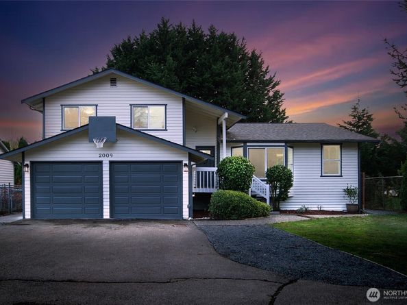 2009 N 154th Place, Shoreline WA 98133