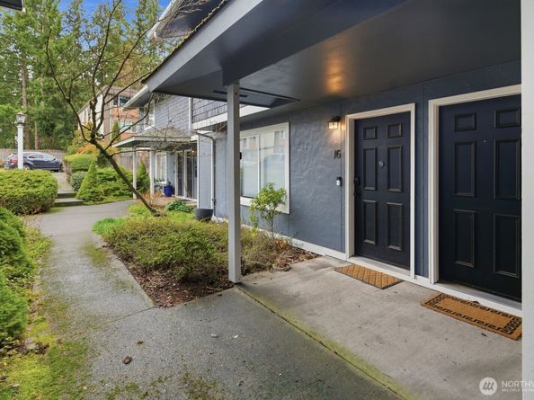 7431 212th Street SW 16, Edmonds WA 98026