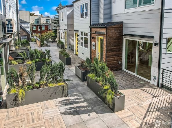 515 Howe Street A, Seattle WA 98109