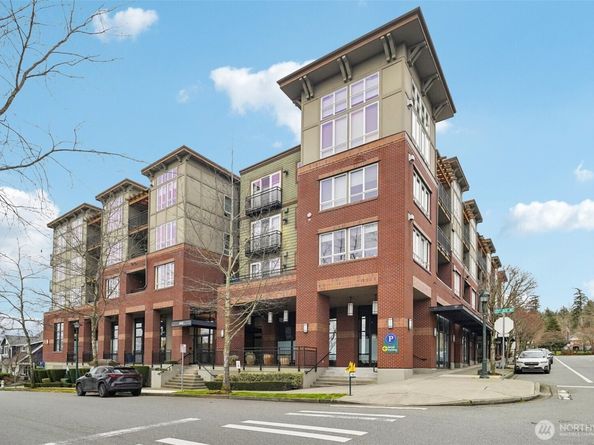 1886 25th Avenue NE 101, Issaquah WA 98029