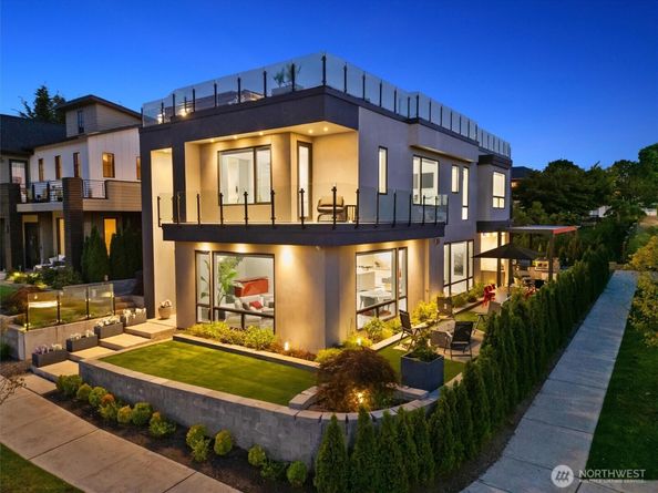 903 N 33rd Place, Renton WA 98056