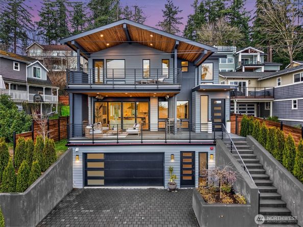 11855 89th Place NE, Kirkland WA 98034