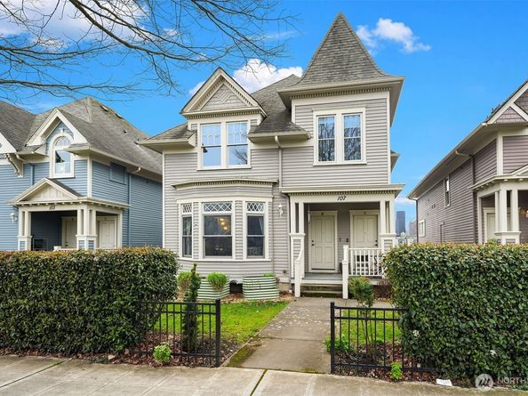 107 23rd Avenue A, Seattle WA 98122