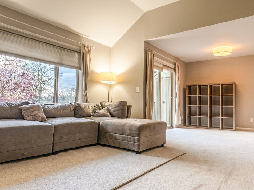 3838 Lake Washington Boulevard SE B5, Bellevue WA 98006