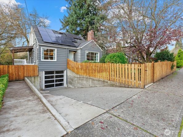 6523 40th Avenue NE, Seattle WA 98115