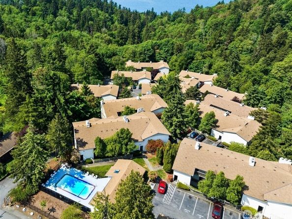 13235 12th Avenue SW 522, Burien WA 98146