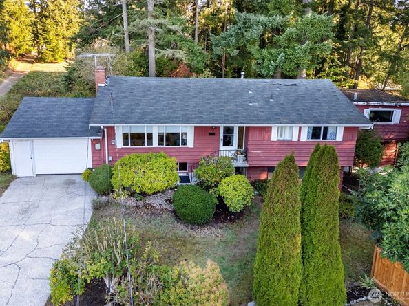 24007 44th Avenue W, Mountlake Terrace WA 98043