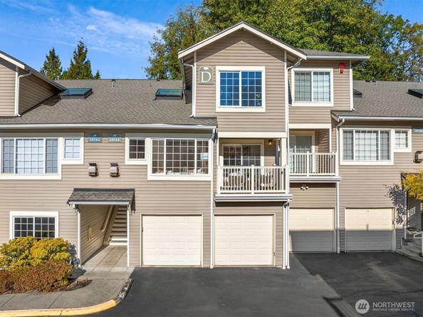 18544 NE 57th Street, Redmond WA 98052