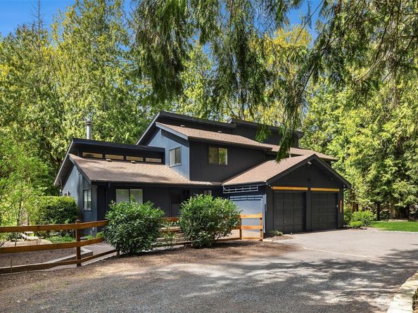 14235 248th Place SE, Issaquah WA 98027