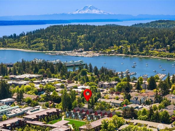 204 Shepard Way NW, Bainbridge Island WA 98110