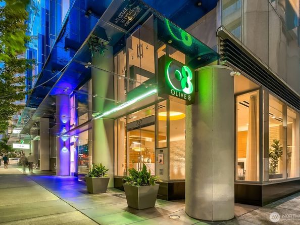 737 Olive Way 2905, Seattle WA 98101