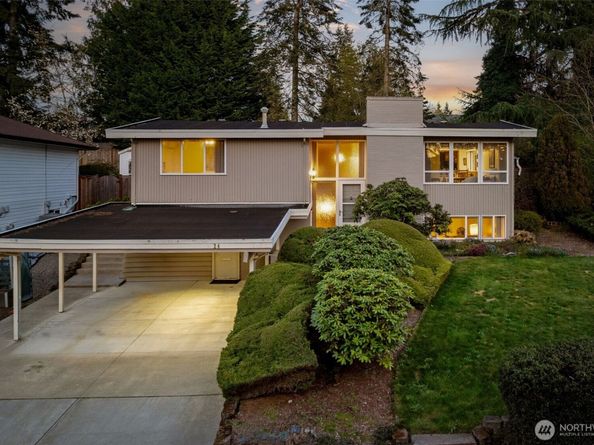 24 158th Place SE, Bellevue WA 98008